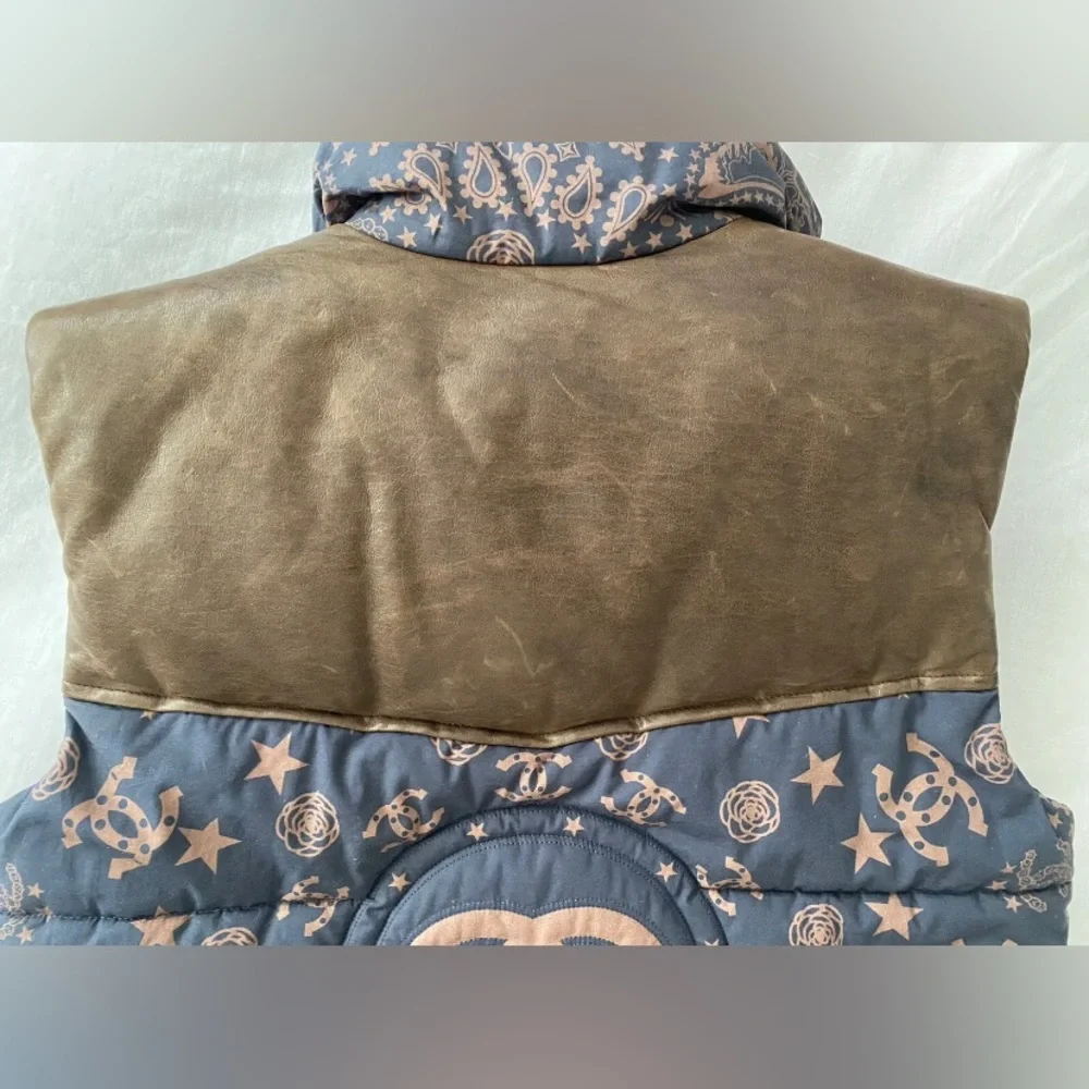 Chanel Paris Dallas Vest sz 36 - Picture 10 of 12
